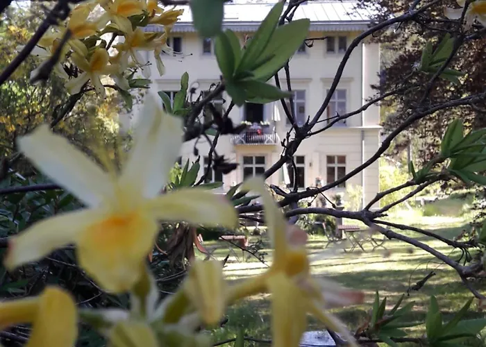 Parkresidenz Flora *